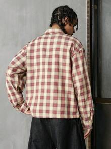 PAVTROS 男士长袖纽扣衬衫，经典棕色、米色和白色格子图案，主色为深棕色。潮流百搭，休闲时尚，适合年轻街头风格、通勤、返校、度假等场合。可作为送给丈夫或男友的礼物，男女皆宜的情侣装。男士西部风纽扣衬衫，男士长袖纽扣衬衫，街头风纽扣衬衫，男士图案纽扣衬衫，男士格子纽扣衬衫，街头服饰 - 彩色 - 查看 2