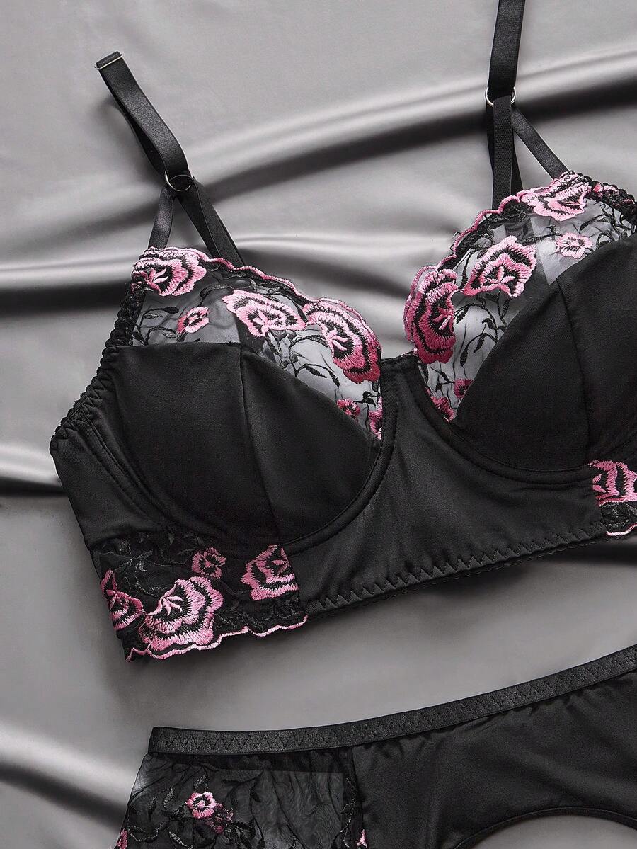 Spicy Aura Plus Size Premium Dual-Color Embroidered Splice Milk Silk Bra, With Steel Rings, 3-Row Back Hooks, And Side Boning For Sexy Lingerie - Black - View 1