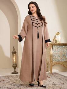 Al Najma Plus Size Women's Contrast Color Long Sleeve Arabic Style Dress - Khaki - View 4