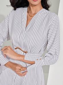 Heiryn Damen Lässig Gestreiftes Langarm Minikleid - Weiss - Übersicht 1