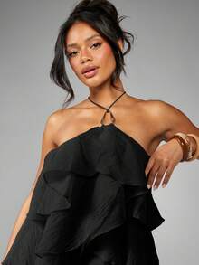 MISSGUIDED Vestido mini de organza con volantes, cuello halter y detalle de cordones en la espalda, vestido de fiesta con capas escalonadas para eventos especiales - Negro - Ver 6