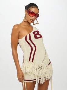 SUMWON Chân váy ngắn dệt kim cỡ lớn dáng bất đối xứng với họa tiết số 19 và chi tiết tua rua buộc dây bên hông, phong cách thường ngày. - Màu be - Xem 4