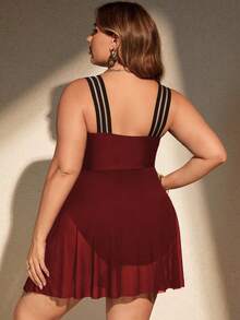 SHEIN Swim Curve 大码优雅修身连体泳衣，酒红色，适合度假、海滩、情人节、新年等场合 - 酒紅色 - 查看 2