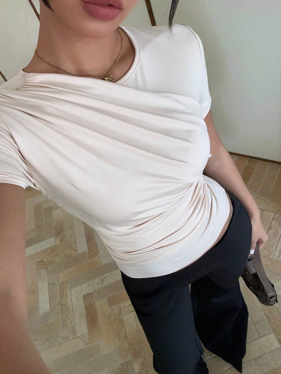 Siren Gaze 女士纯色简约修身短袖T恤，日常穿着 - 杏色 - 查看 1