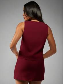 MISSGUIDED 酒红色铆钉迷你裙，饰有银色孔眼和系带前襟，适合夜店派对之夜 - 酒紅色 - 查看 2