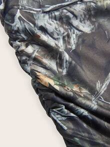 SHEIN EZwear 春夏新款休闲短裤套装，适合外出、日常穿着、派对、音乐节、返校、毕业典礼、度假、街头风、休闲、购物、城市漫步、运动、瑜伽、健身、网球等多种场合穿着，可外穿或内搭，高弹针织面料，褶皱设计，黑色、灰色迷彩印花，三件套，大码尺码 - 彩色 - 查看 10