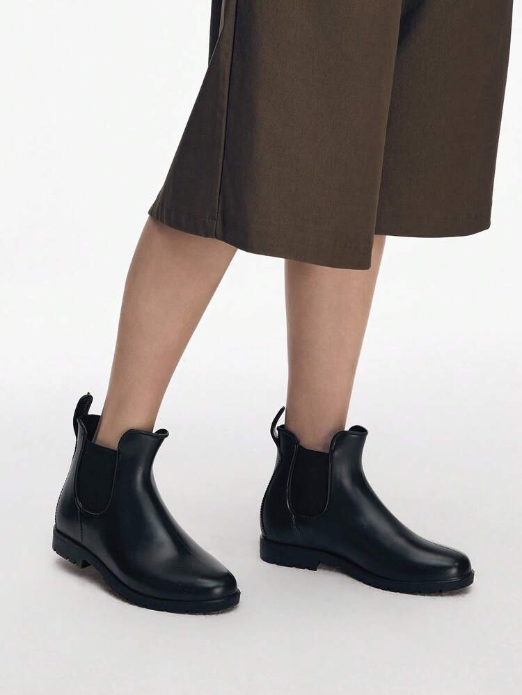 CUCCOO BIZCHIC Stivali da pioggia alla caviglia con slip-on da donna