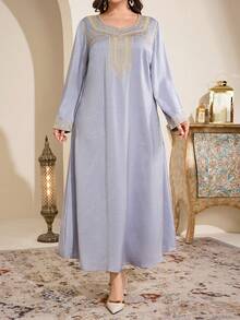 Al Najma Plus Size Women Geometric Embroidery V-Neck Long Sleeve Loose Arabic Style Dress - Dusty Blue - View 5