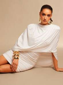 Silquee 白色不对称荷叶边修身迷你连衣裙，带垫肩，优雅百搭，适合情人节、圣诞节、约会、外出、夜店派对、鸡尾酒会、浪漫约会、闺蜜之夜等场合。 - 白色 - 查看 3