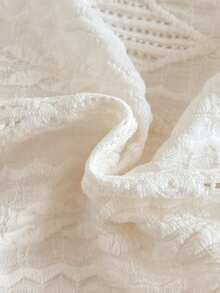 Vintaside Kids 男婴白色短袖连体衣，休闲针织提花面料，镂空设计，经典圆领，全纽扣前襟，简约百搭，方便的开裆设计，适合春夏室内穿着，舒适休闲居家、洗礼或正式家庭聚会（1-24个月），四季皆宜 - 杏色 - 查看 9