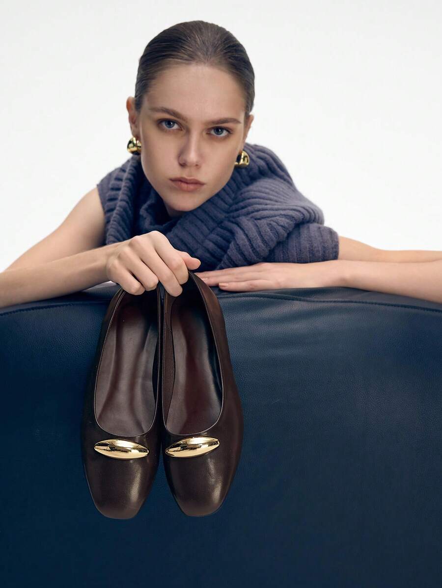 Mnmlis Scarpe da donna casual e versatili per pendolari, con decorazione in metallo - Caffè Marrone - Visualizzare 1