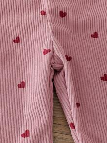 SHEIN 女婴/中性婴幼儿0-3岁春秋心形印花灯芯绒连体衣套装，休闲风格，带胸袋装饰，适合户外玩耍和休闲