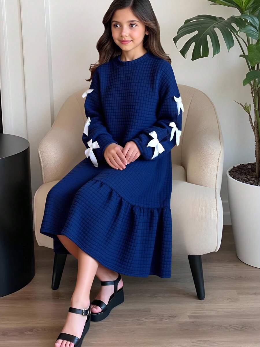 Tween Girl Casual Sports Elegant Contrast Color 3D Bow Ribbon Bow Loose Oversize Drop Shoulder Patchwork Ruffle Hem Long Sleeve Textured Plaid Embossed Sweatshirt Dress, Navy Blue Autumn Winter Clothes For Women Navy Blue Girl Dress Girls Long Sleeve Dress Modest Girls Dress Quilted Navy Dress Girls Dress