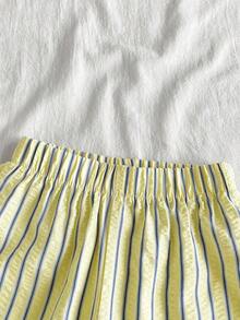 SHEIN Vintaside Kids 2件套女童无袖条纹印花上衣和裤子，黄色纹理圆领无袖短款褶皱上衣，弹性腰带舒适简约阔腿裤，休闲乡村风春夏度假套装，轻盈透气面料，适合夏季郊游、海滩、日常穿着、旅行、户外活动和度假、生日派对、晚宴、演出、婚礼、洗礼和开幕式等场合，休闲百搭，与春夏服装完美搭配。 - 黃色 - 查看 11