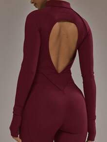 Musera Sport Jumpsuit Lengan Panjang Pas Badan dengan Detail Piping Kontras dan Resleting di Bagian Belakang Terbuka, Cocok untuk Olahraga Musim Dingin, Gym, dan Latihan Padel. - Burgundy - View 3