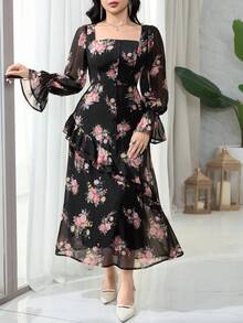 Modelyn Women's Floral Print Square Neck Flare Sleeve Single-Breasted Elegant Ruffle Hem Dress - Black - View 3