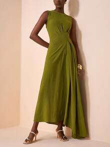 Zivah 2026春夏新品，适合情人节、音乐节、复活节、西部风、游牧风、波西米亚风、纳什维尔风、派对、婚礼、晚宴、约会、聚会、生日、学院风、学生装、日常休闲、百搭基础款、休闲度假、邮轮旅行、海滩、日光浴、爆款、优雅、通勤、商务休闲等场合。无袖圆领，腰部扭结褶皱设计，不对称下摆，修身A字长裙，绿色长裙，春夏长裙，派对长裙，性感长裙，女士长裙 - 綠色 - 查看 5