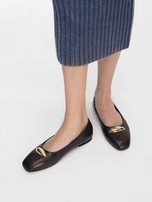 Mnmlis Scarpe da donna casual e versatili per pendolari, con decorazione in metallo - Caffè Marrone - Visualizzare 2