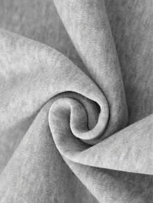 Manfinity 男士加大码落肩长袖休闲连帽衫，背面印有时尚图案