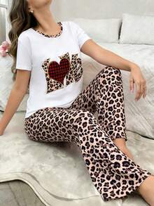 Estampado de leopardo con letras