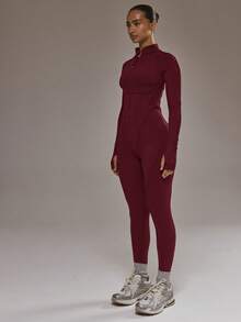Musera Sport Jumpsuit Lengan Panjang Pas Badan dengan Detail Piping Kontras dan Resleting di Bagian Belakang Terbuka, Cocok untuk Olahraga Musim Dingin, Gym, dan Latihan Padel. - Burgundy - View 5