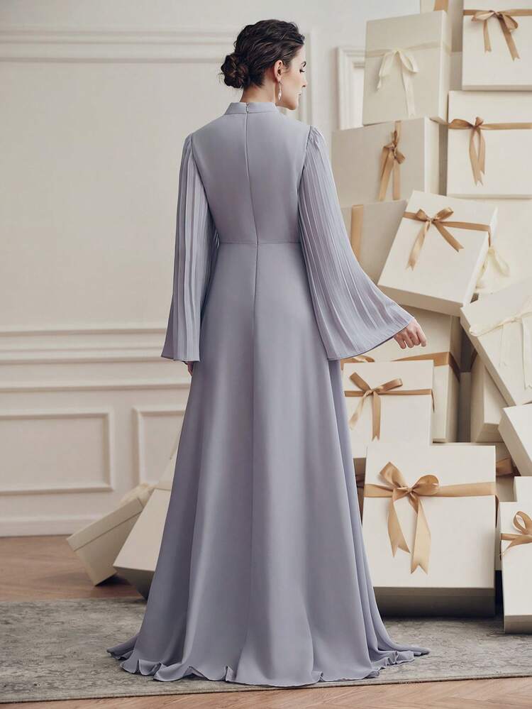 Elegant Lightweight Gray Stand Collar Applique Sleeve Pleated Waist Flowing Long Sleeve Dress For Women, Spring/Summer