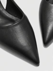 CUCCOO BIZCHIC 女士尖头低跟平底露跟鞋，简约百搭舒适黑色平底鞋，后跟系带设计，适合工作和通勤穿着。 - 黑色 - 查看 8