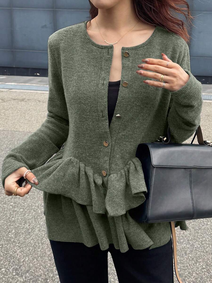 FRIFUL Kaos Kasual Lengan Panjang Wanita dengan Kerah Bulat, Hiasan Kancing Logam, dan Detail Ruffle Berlapis. - Hijau Tentara - View 1