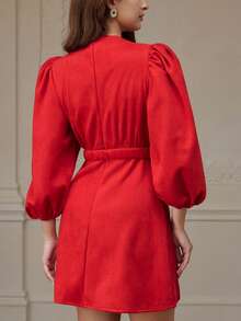 Aveloria Rosie Jupe mini élégante  avec volants à la taille et décoration de boucle métallique, robe à manches longues - Rouge - Voir 6