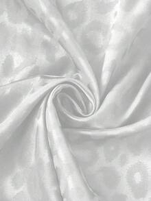 SHEIN Bộ 3 đồ ngủ lụa giả cổ họa tiết da báo thanh lịch dành cho nữ, quần short tay ngắn và quần dài - trắng - Xem 5