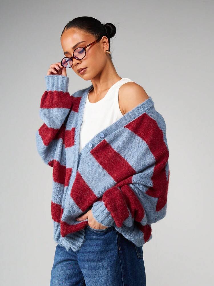 MISSGUIDED Cardigan oversize a righe con bottoni davanti, bordi a costine e scollo a V, manica lunga, maglia calda e comoda, abbigliamento casual autunno/inverno per donna