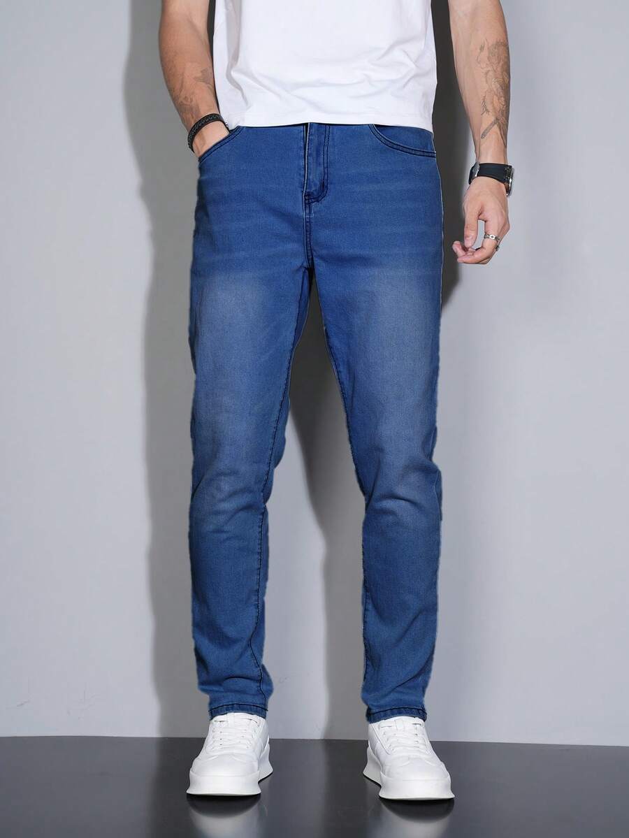 Manfinity Homme 加大码男士经典深蓝色修身复古休闲百搭牛仔裤 - 中等水洗藍 - 查看 1