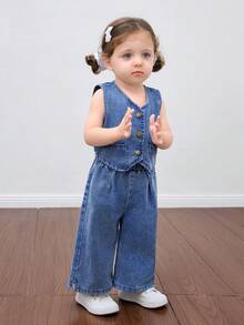 SHEIN HEIN 2pcs Baby Girls Denim Suspender Top & Elastic Waist Pants Set,Kid Girls Casual Vacation Boho Homewear,Graduation /"Party/ Vacation Set,Fall Kid's Casual And Comfortable Wear - Medium Wash - View 4