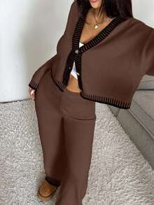 EURMUSE 2 pezzi Set di maglione e pantaloni in maglia con scollo a V, bottoni anteriori e maniche lunghe, con dettagli a contrasto - Castano - Visualizzare 1