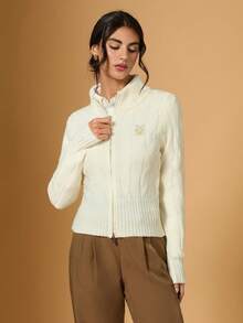 Briarwyn 2026 Neu Eingetroffene Damen Stehkragen Cardigan mit Buchstaben-Stickerei Muster, Reißverschluss, Lässig, vielseitig, Urlaub, Langarm für den Alltag, Old Money Stil, Sommerurlaub, Frühling - Weiss - Übersicht 5