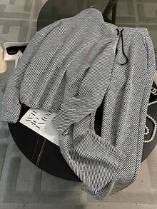 Franclia 修身立领开衫+休闲斜口袋裤 - 黑與白 - 查看 2