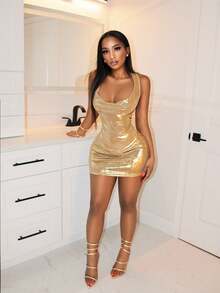 BamGleam Komplet z drapowanym dekoltem, odkrytymi plecami i wiązaniem na ramiączkach, krótki top i mini spódniczka, seksownie dopasowany