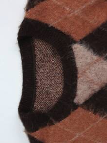 SHEIN CURVE+ Women's Retro Brown Argyle Plaid Knit Sweater,90s School Back-To-School Contrast Color Diamond Pattern Loose Plus Size Jacquard Pullover,Autumn - Coffee Brown - View 3