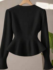 GlowEve V-Neck Metal Button Waist Ruffle Hem Extra Long Sleeve Women Cardigan - Black - View 2
