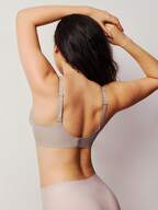 Dream Curve 2ndSkin Wireless Seamless Plunge Lounge Bra