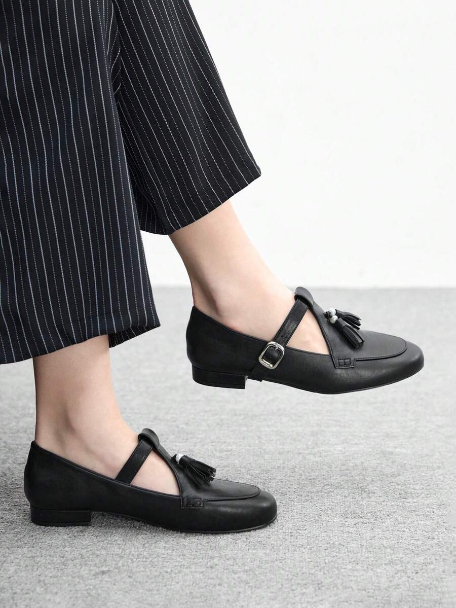 CUCCOO BIZCHIC Women's Casual Tassel Buckle Design Fashion Loafers For Christmas - Black - View 1