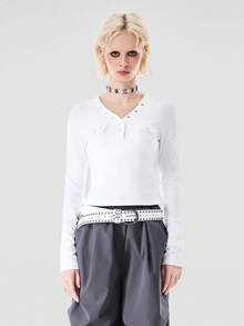 Bloopia 女士针织长袖V领修身时尚别致金属扣设计上衣，秋季款 - 白色 - 查看 3