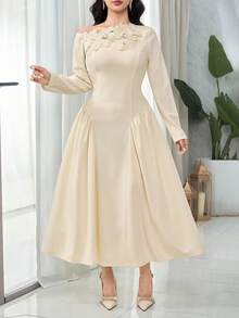 Feyla Women's Oblique Shoulder 3D Applique Long Sleeve Elegant Dress - Apricot - View 2