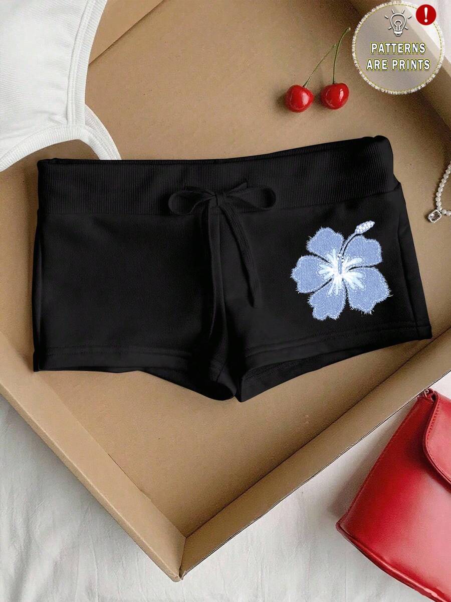 SHEIN EZwear 休闲碎花图案黑色抽绳腰修身短裤 - 黑色 - 查看 1