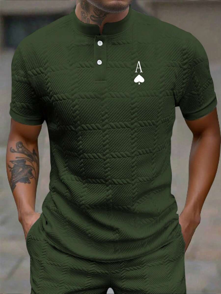 Manfinity Homme 男士 Polo 衫,商务休闲,纹理面料,印花设计绿色 Polo 衫,男士高尔夫球衫,学院风图案 Polo 衫,绿色男士短裤套装,黑桃 A 男士衬衫 - 綠色 - 查看 1