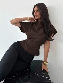 SHEIN PETITE CURVE 大码女式纯色褶皱蝙蝠袖短袖时尚衬衫 - 棕色 - 查看 5