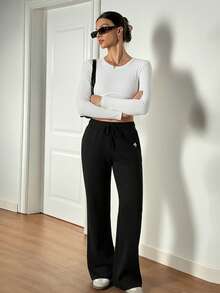 SHEIN Tall 女士刺绣喇叭裤，时尚设计，适合夏季穿着