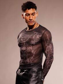 FeverCity Camiseta Manga Longa Slim Fit Casual para Uso Diário e Outdoor com Estampa de Esqueleto e Letras, Gola Careca, para Homens - Preto - Visão 2