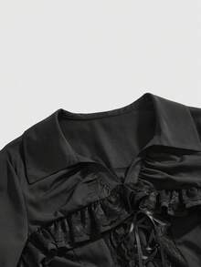 ROMWE Áo sơ mi dài tay cổ bẻ phối ren kiểu cung điện Gothic - màu đen - Xem 3