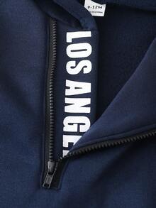 SHEIN 男婴字母印花连帽卫衣和松紧腰字母印花裤两件套，适合外出、休闲穿着，秋冬季节，男婴套装，灰色卫衣套装 - 藍色 - 查看 4